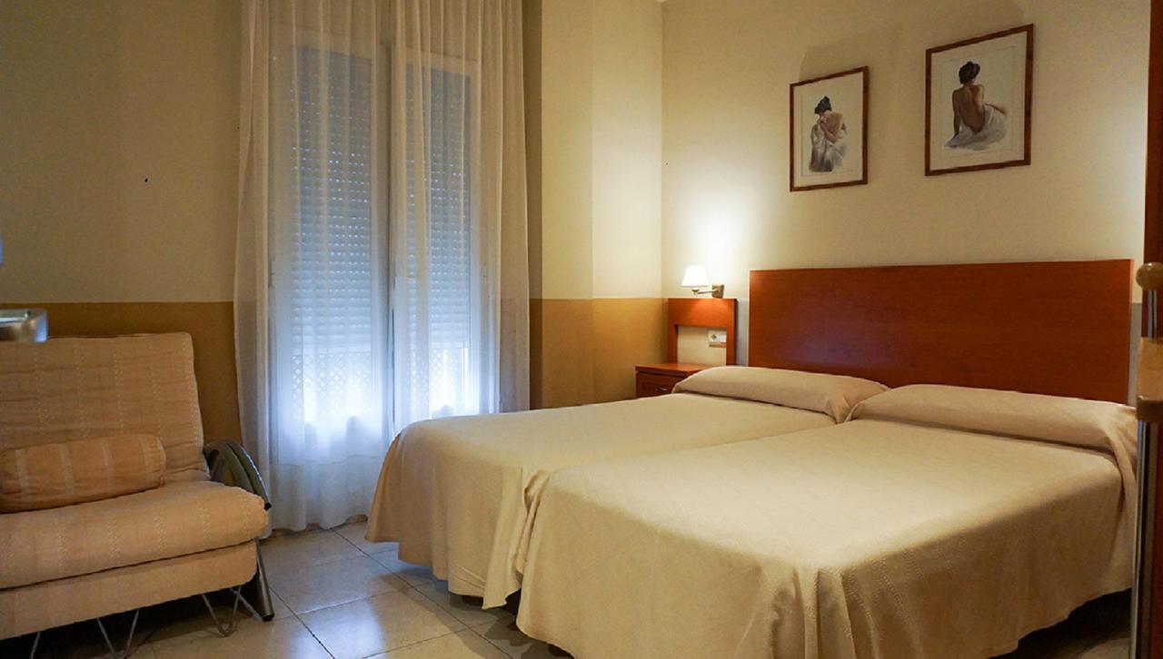 Hostal Forum Villa del Río Extérieur photo
